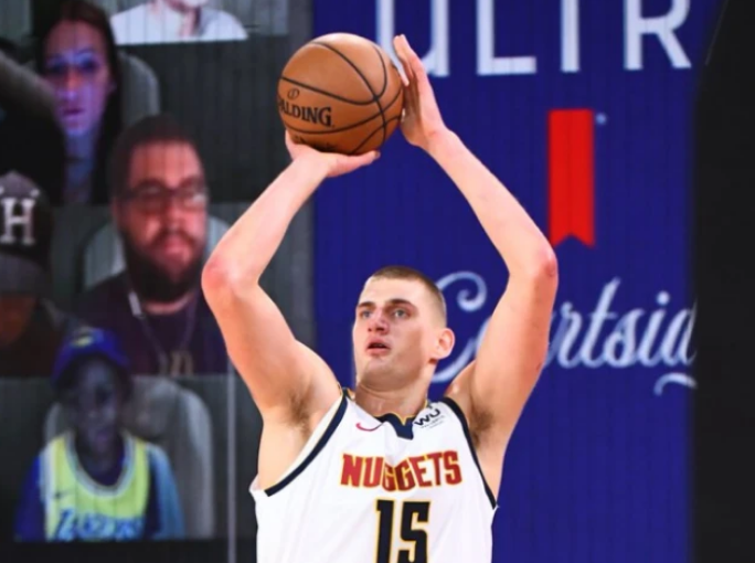  约基奇达成赛季第25次三双  