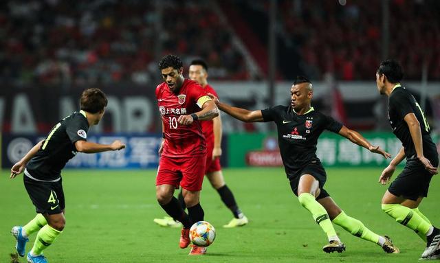  布雷西亚门将神勇，多次扑救保住平局果实