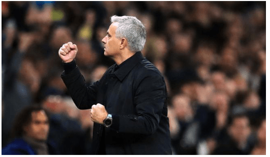  伯恩茅斯主帅临场指挥出色，换人调整成为制胜关键  