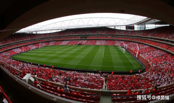  特鲁瓦新球场启用首战告捷，现场观众人数破万  